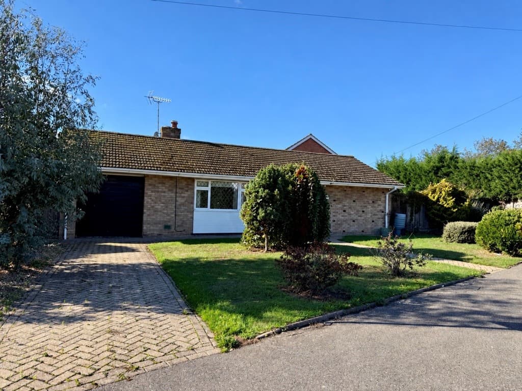 51 Sherwood Drive, Whitstable CT5 4PF: Detached Bungalow For Refurbishment And Repair 2