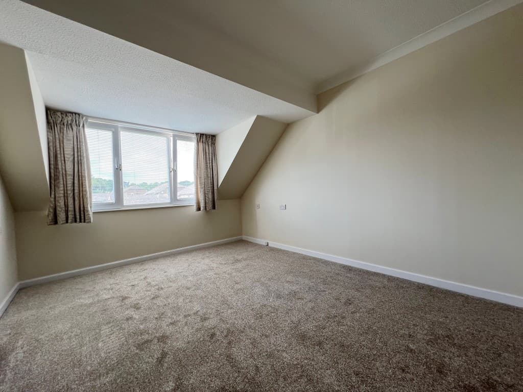 Flat 41, Homeborough House, Brinton Lane, Hythe, Southampton SO45 6EE: Retirement Flat 5