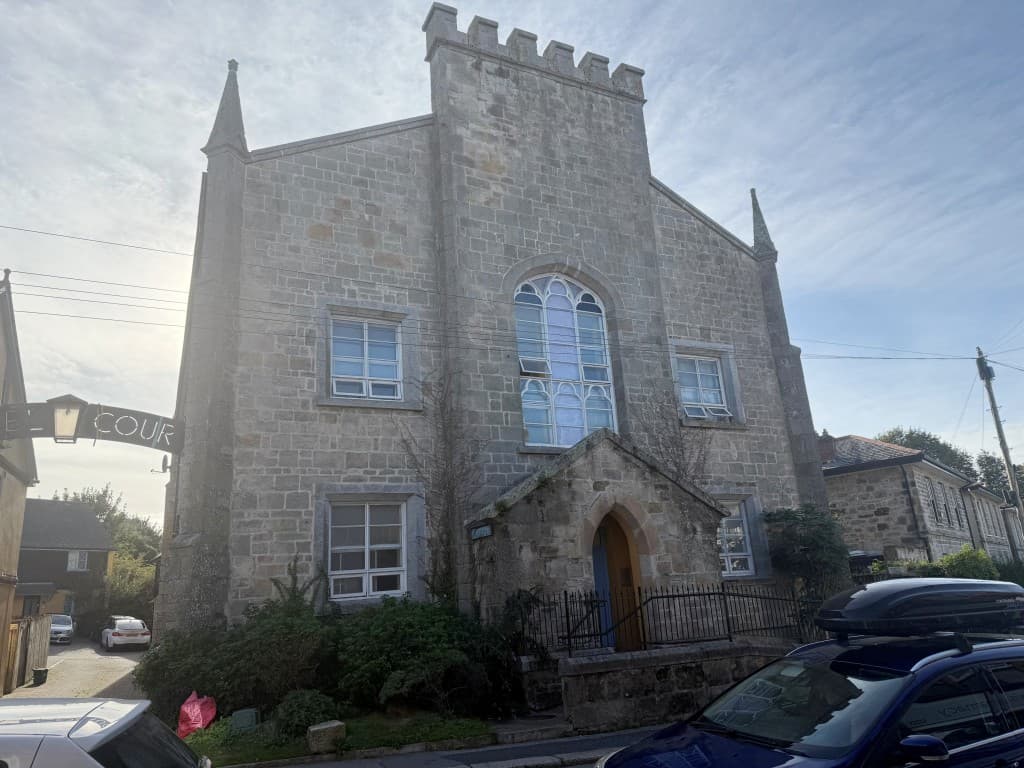 15 Chapel Court, Chapel Street, Redruth TR15 2DY: Leasehold Ground Floor Two-bedroom Apartment 1