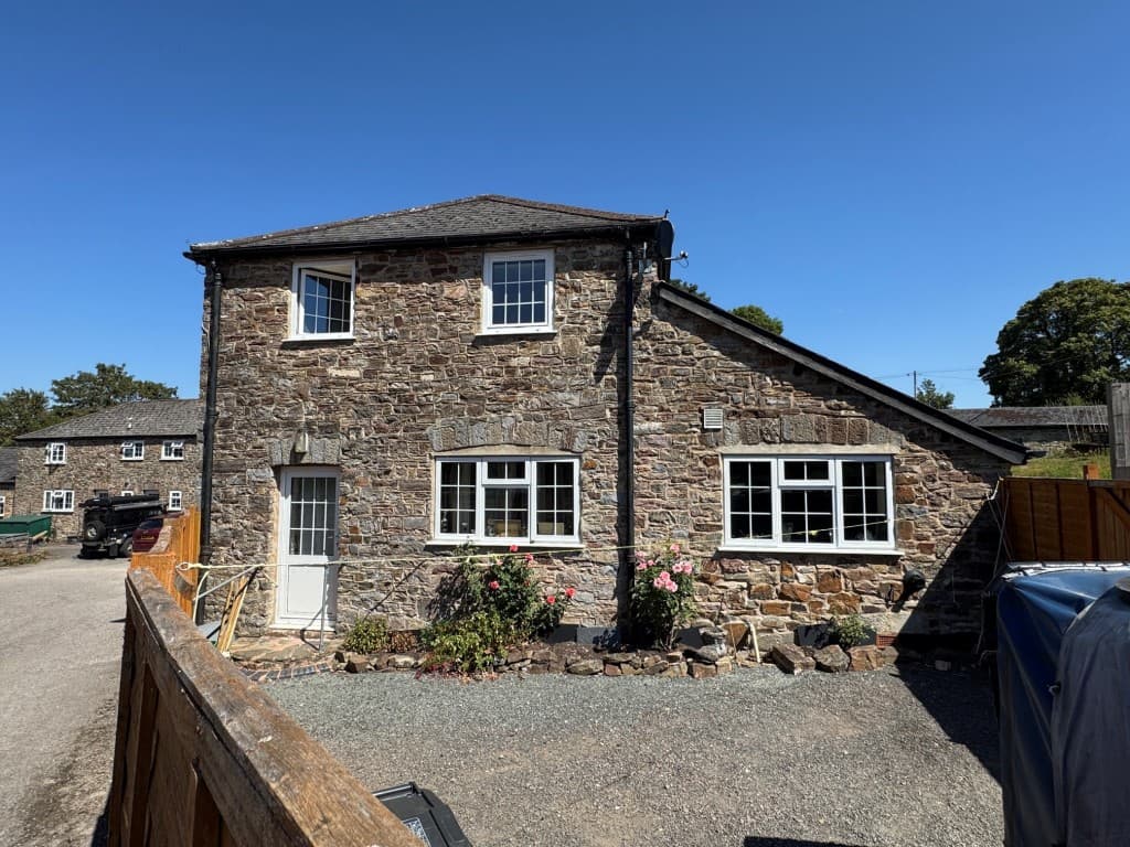 The Lodge, Higher Grants, Exebridge, Dulverton TA22 9BE: Two-bedroom Semi-detached House Situated Within Higher Grants Farm 3