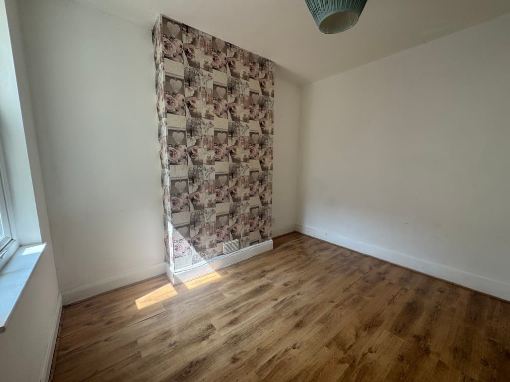 341 Teignmouth Road, Torquay TQ1 4RS: Mid-terrace House For Improvement In Popular Location 4