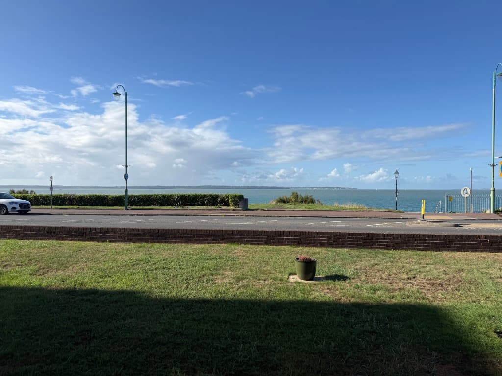 Flat 2, Freshwater Court, 25 Marine Parade West, Lee-on-the-Solent PO13 9BB: Well Presented Ground Floor Flat With Sea Views 2