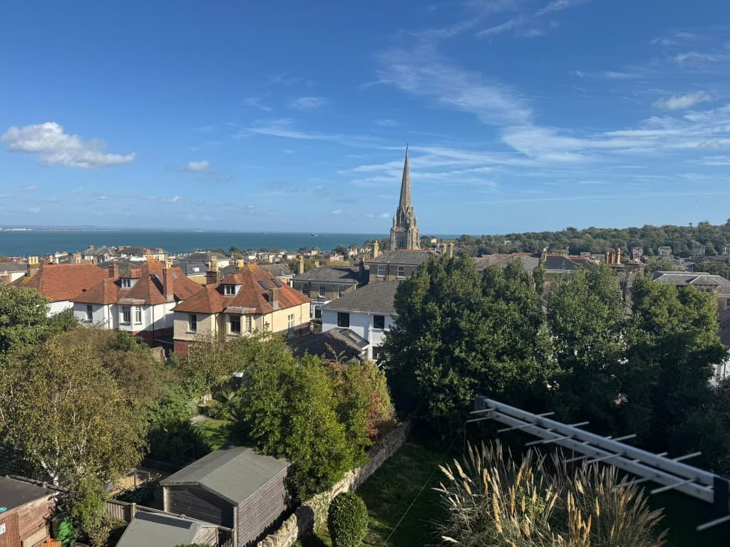12 Barfield, Ryde PO33 2JP: Freehold Building Arranged As Three Flats Plus Basement 2