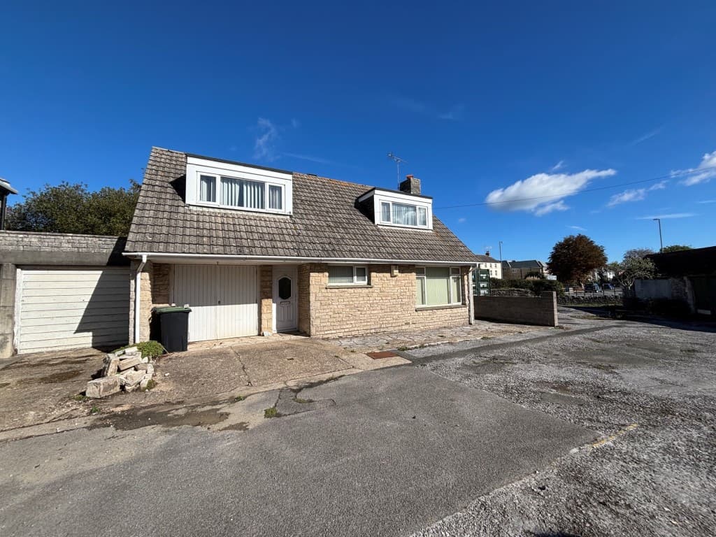 104 Victoria Avenue, Swanage BH19 1AS: Detached Bungalow 5