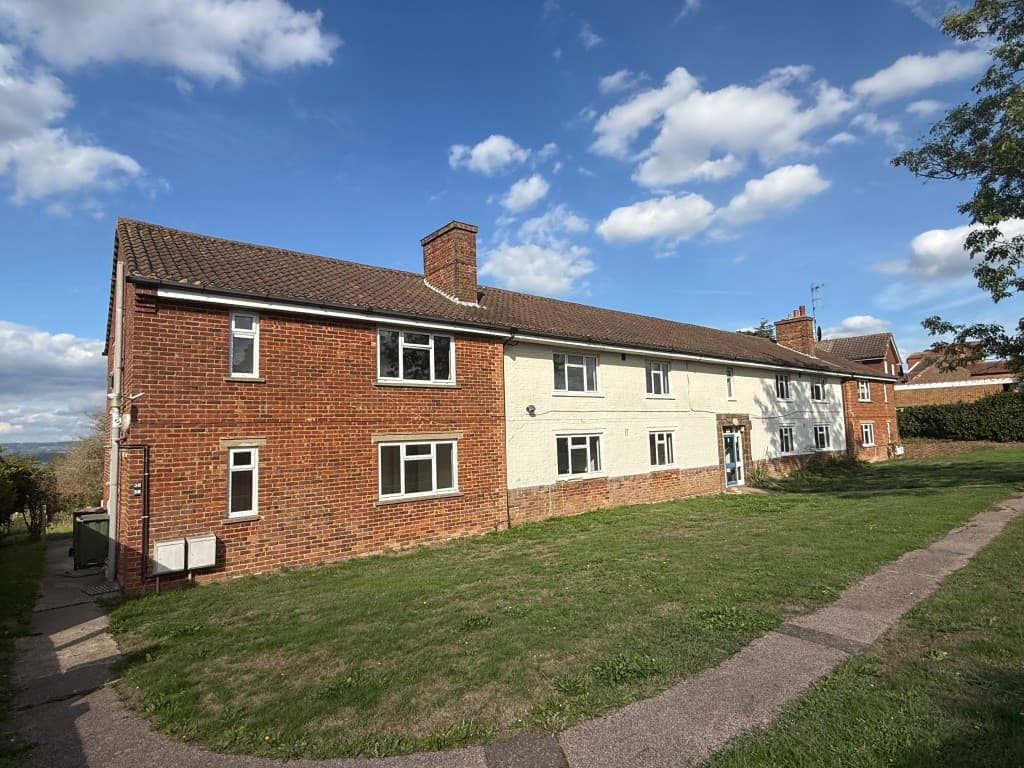 16-30 Bidborough Ridge, Bidborough, Tunbridge Wells TN3 0XD: Block Of Flats For Improvement On 0.51 Acre Plot And Potential 1