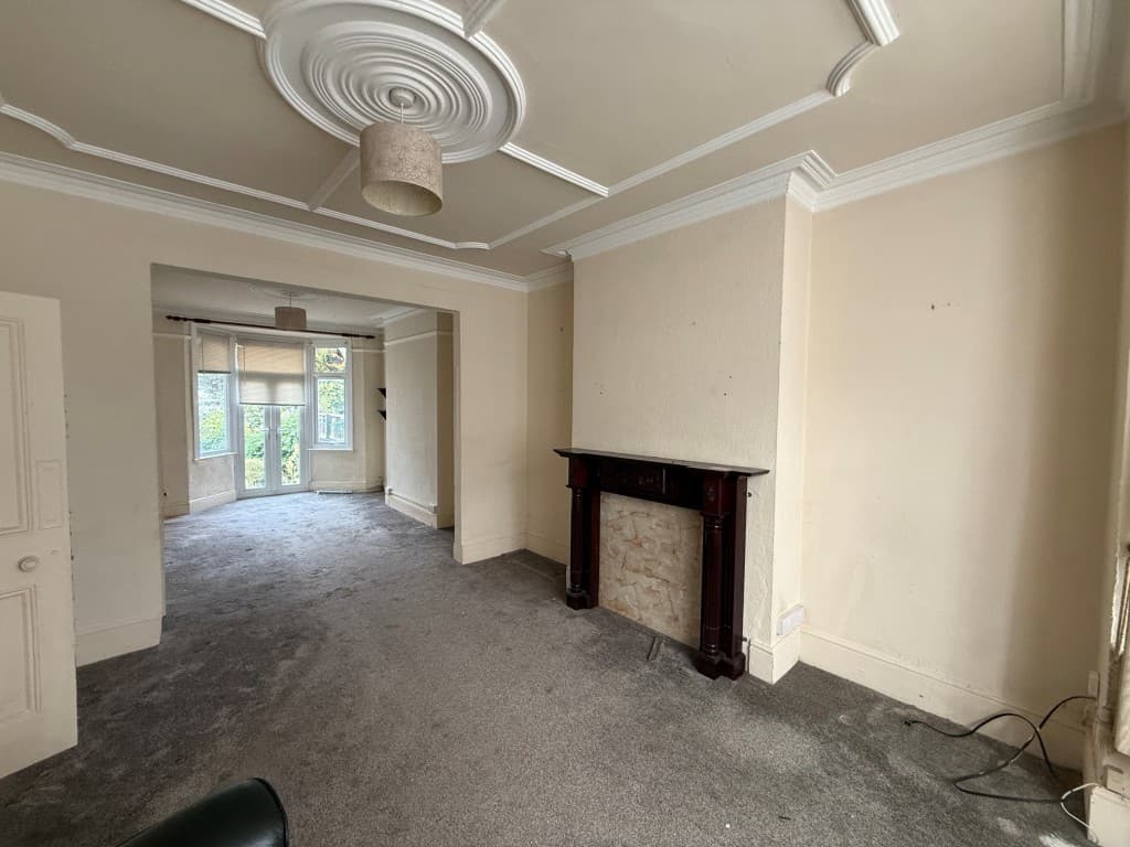 95 Leigham Court Drive, Leigh-on-Sea SS9 1PT: Three-bedroom Mid-terrace House For Improvement 3