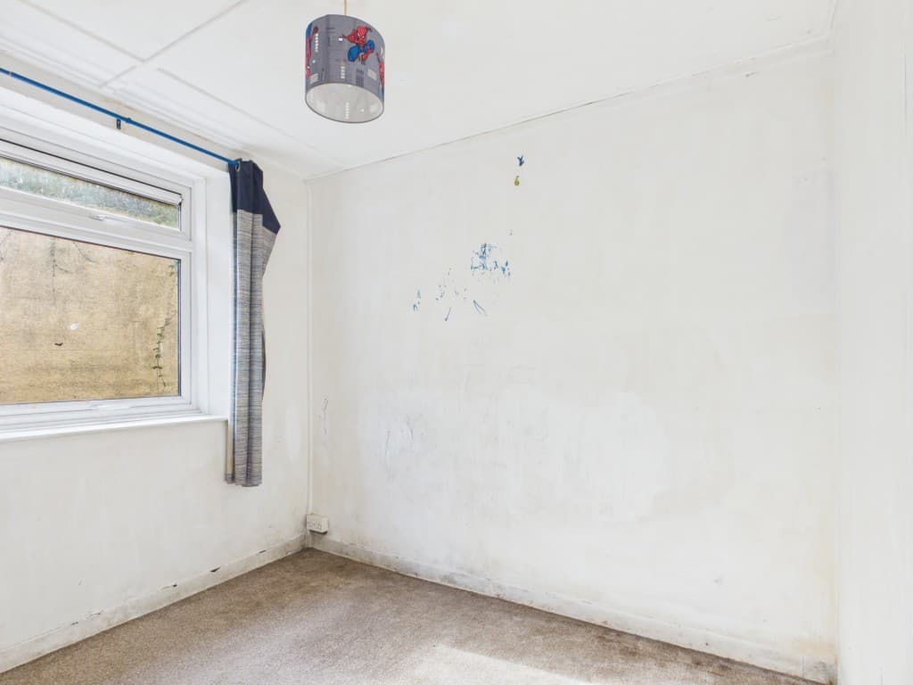 4 Navy Inn Court, Newlyn, Penzance TR18 5PA: Leasehold Two-bedroom Ground Floor Flat For Updating In Popular 4
