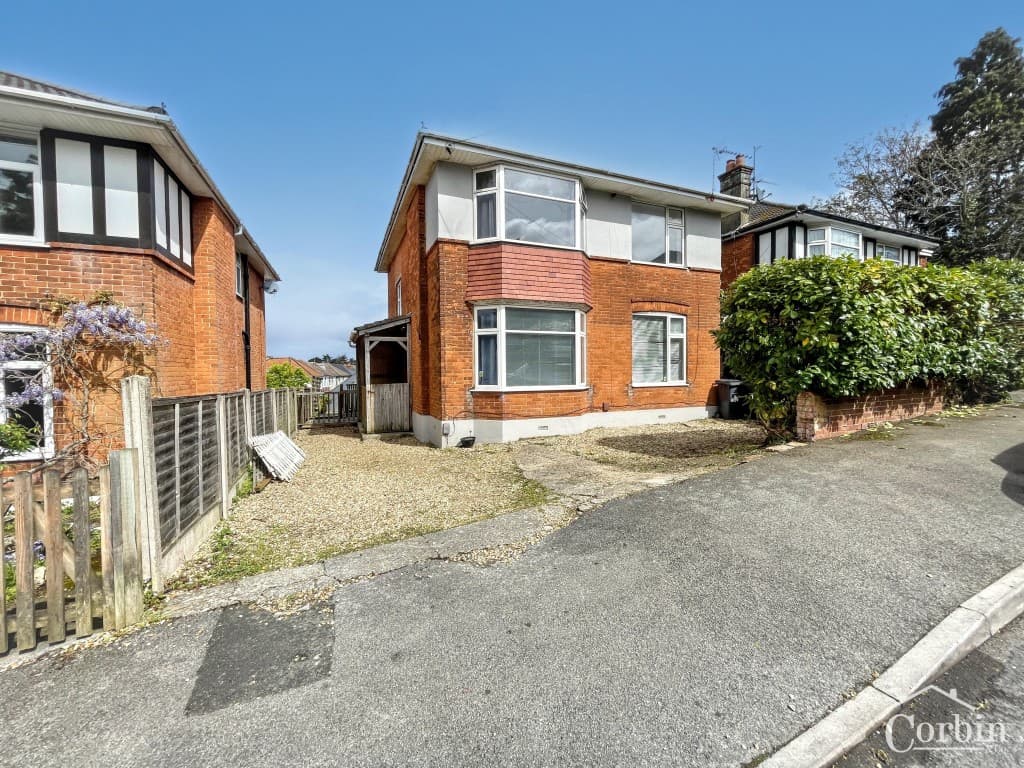 7 St. Albans Avenue, Bournemouth BH8 9EE: Detached House For Improvement 1