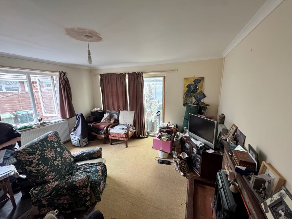 Acorn, 9 Hornash Lane, Shadoxhurst, Ashford TN26 1HT: Three-bedroom Bungalow For Refurbishment And Repair 3