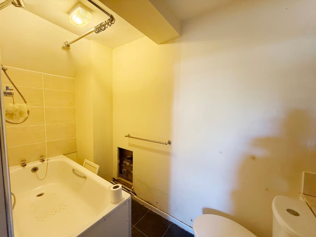 Flat 1, 42 George Street, Ryde PO33 2EN: Vacant Ground Floor Studio Flat With Investment Potential 5