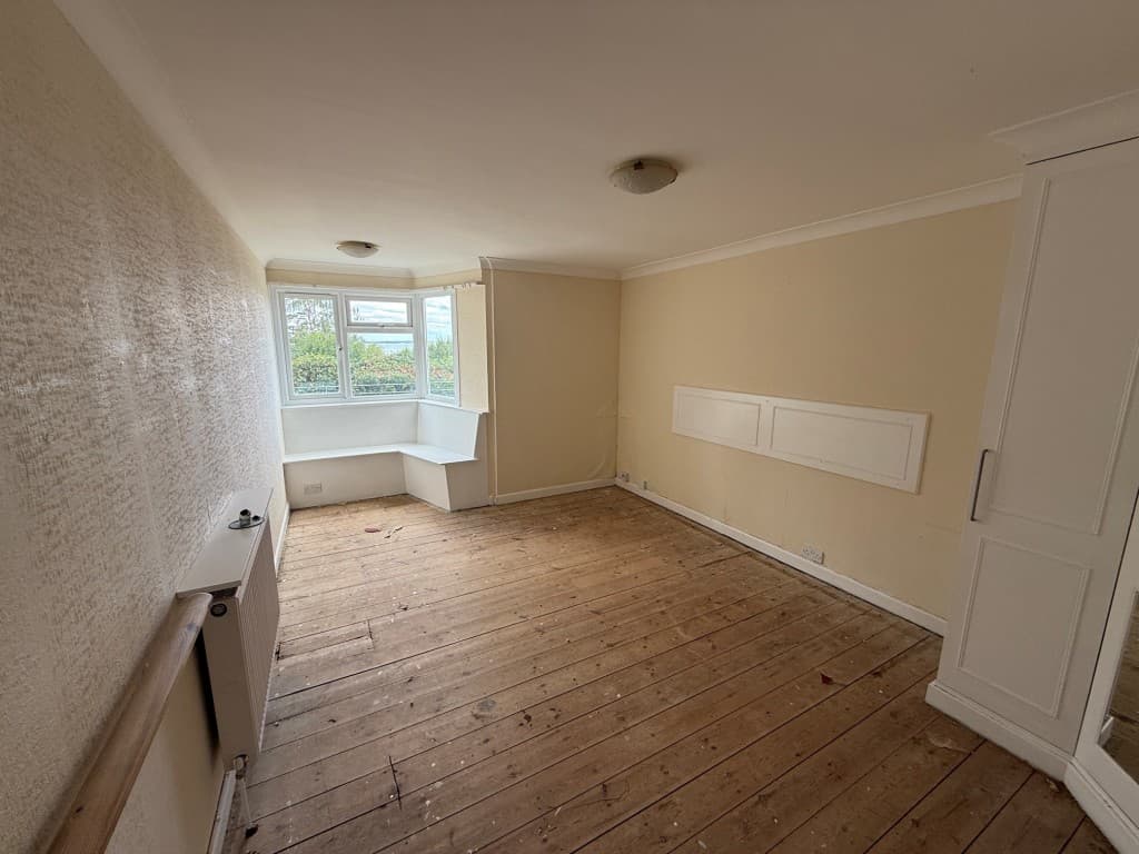 Flat 1, Stanhope Lodge, Stanhope Drive, Cowes PO31 8BH: Flat For Improvement 2