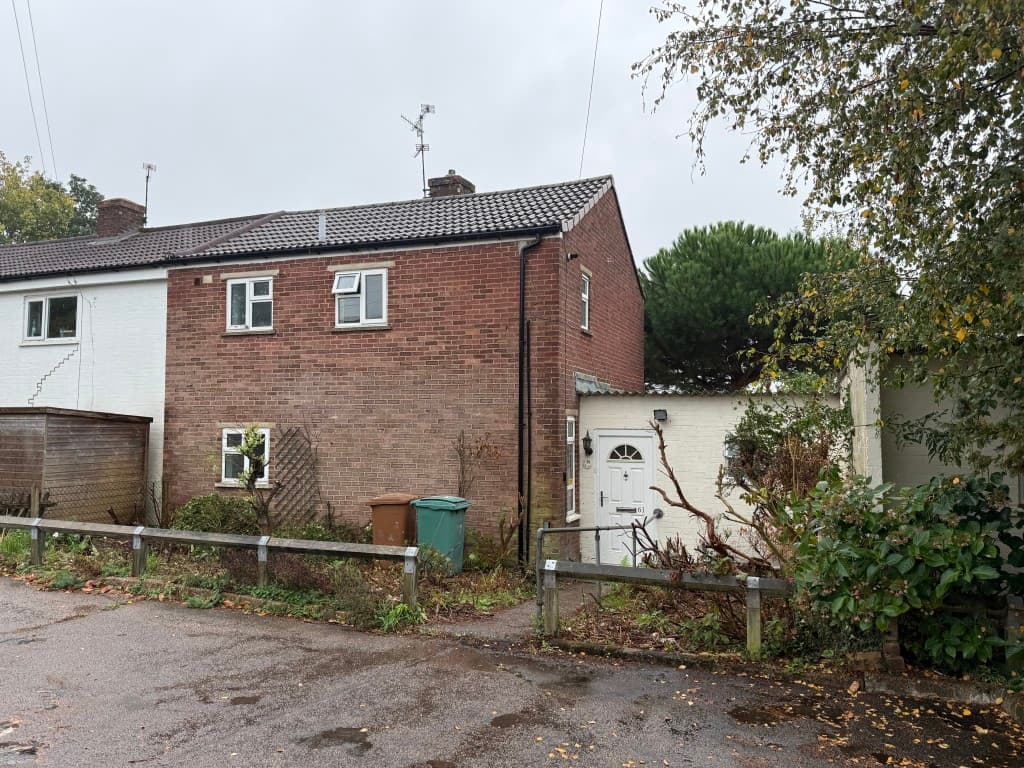 61 Belfield Road, Pembury, Tunbridge Wells TN2 4HN: House In Need Of Improvement 1