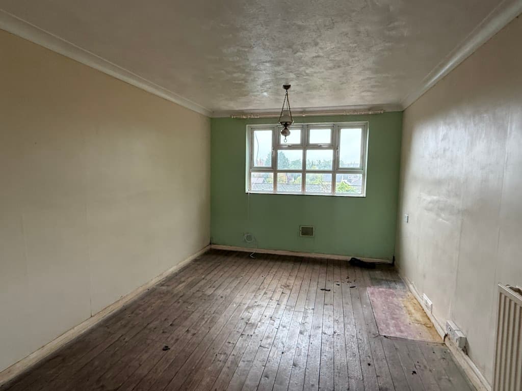 61 Belfield Road, Pembury, Tunbridge Wells TN2 4HN: House In Need Of Improvement 5