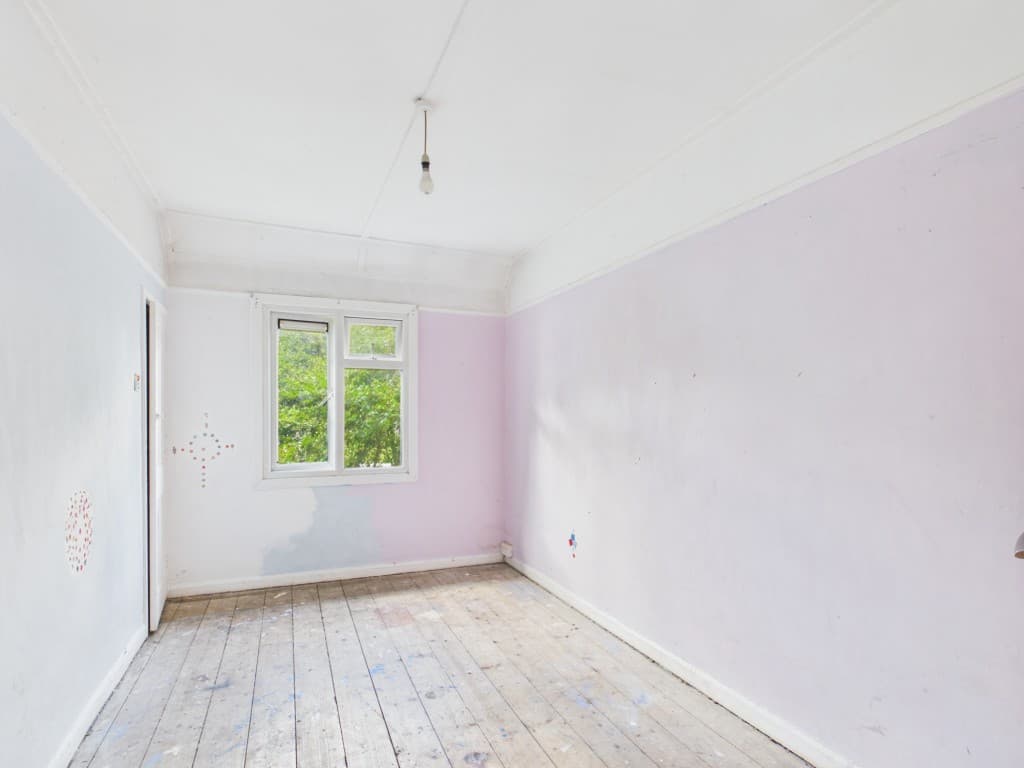 35A Chywoone Avenue, Newlyn, Penzance TR18 5NL: Leasehold First Floor Two-bedroom Flat With Garden 5