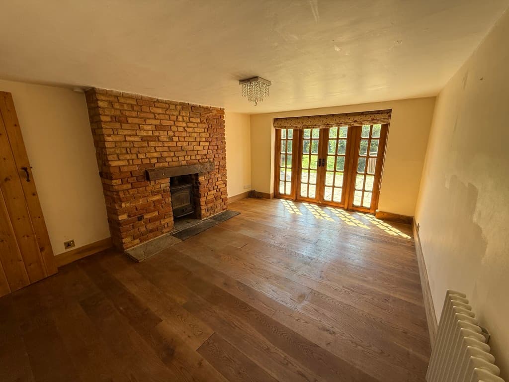 Archers Cottage, The Street, High Easter, Chelmsford CM1 4QR: Detached Cottage In Essex Village Location 2