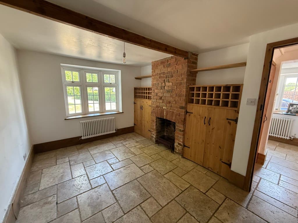 Archers Cottage, The Street, High Easter, Chelmsford CM1 4QR: Detached Cottage In Essex Village Location 3