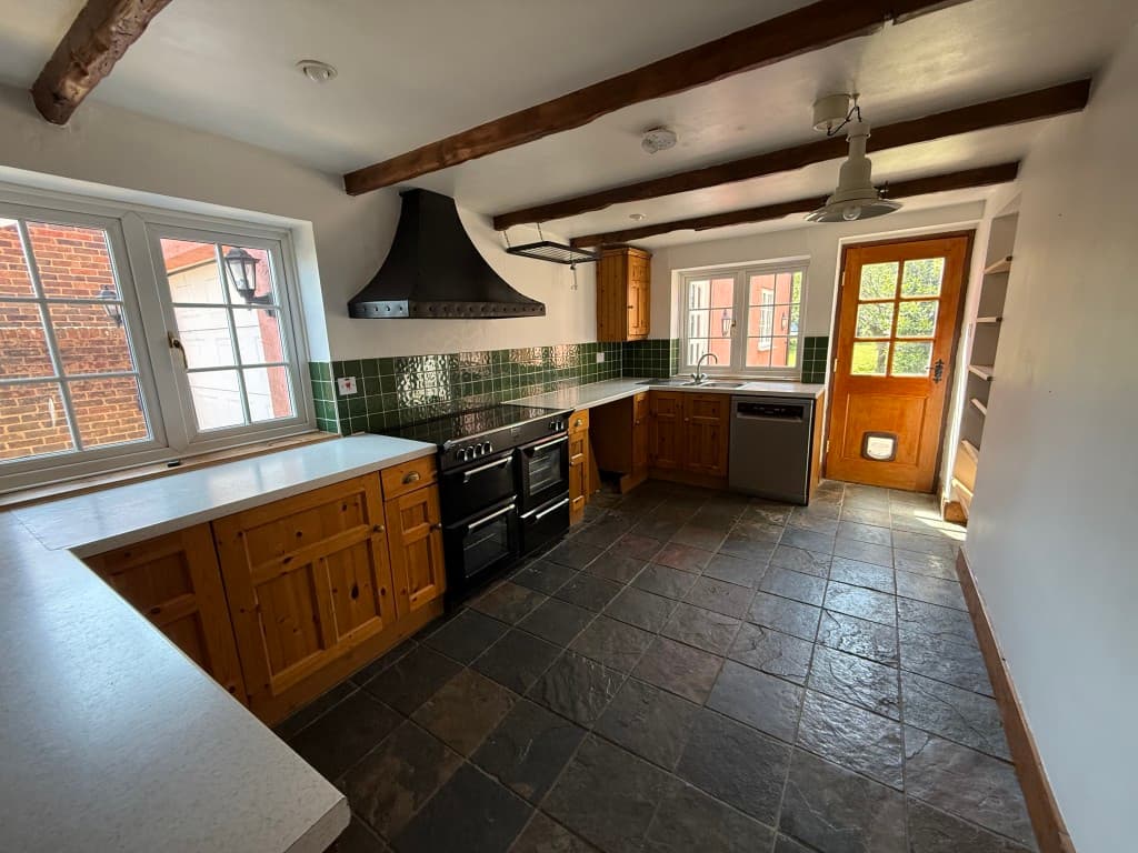 Archers Cottage, The Street, High Easter, Chelmsford CM1 4QR: Detached Cottage In Essex Village Location 4