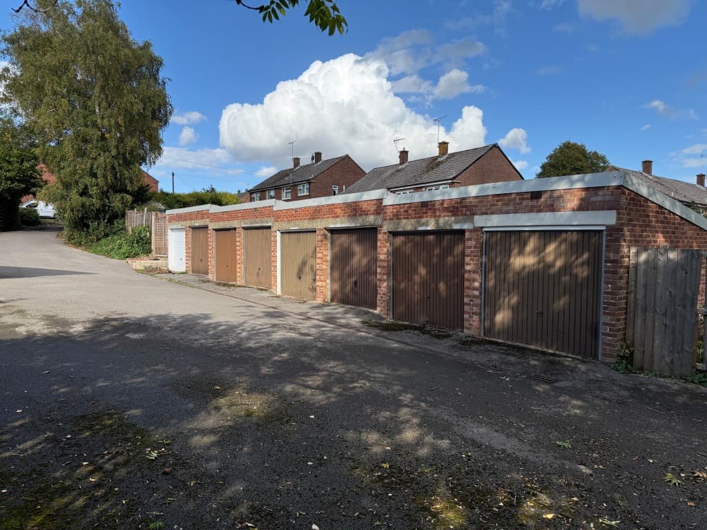 Garages 43-50, Viney Avenue, Romsey SO51 7NS: Garage Block With Consent For Construction Of Two Houses 4