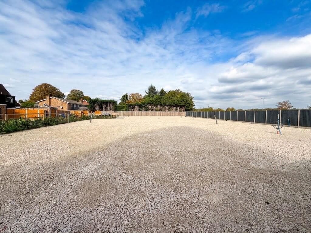 Vacant Land For Sale at Auction in Windsor and Maidenhead, Berks 4