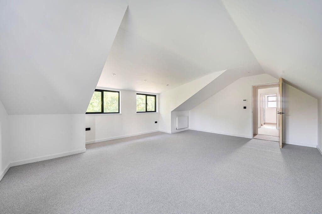 Architect-Designed Detached Barn Conversion for Sale in Cranbook, Kent 3