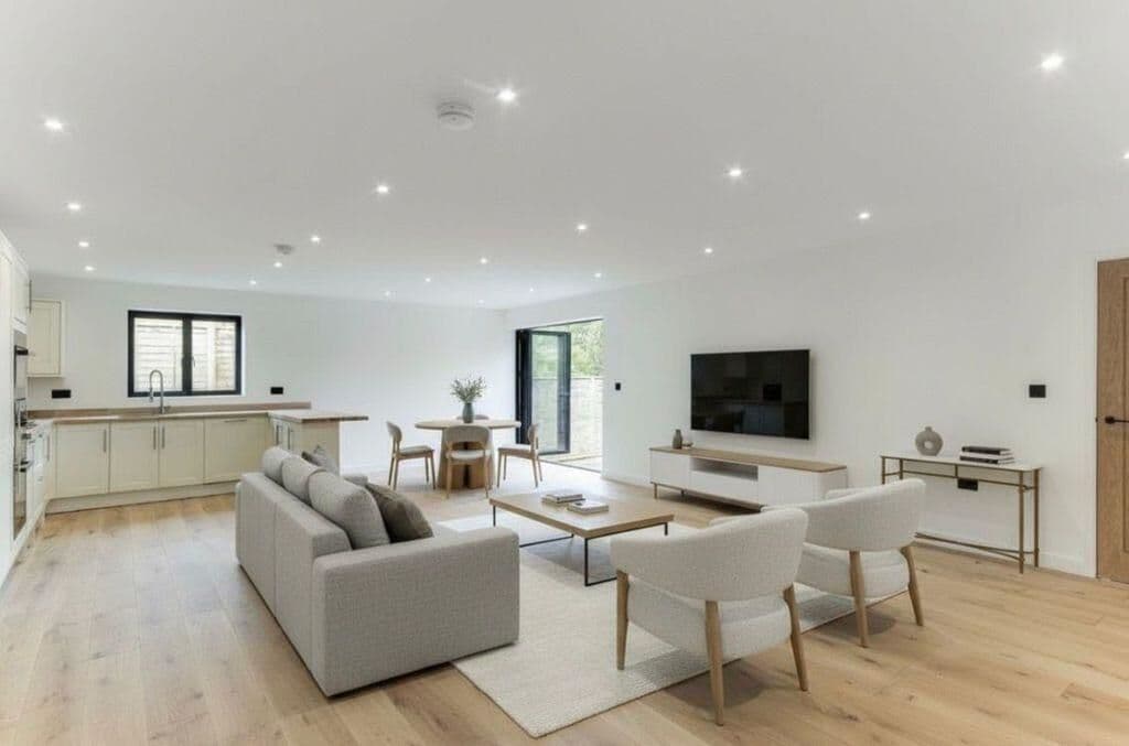 Architect-Designed Detached Barn Conversion for Sale in Cranbook, Kent 4