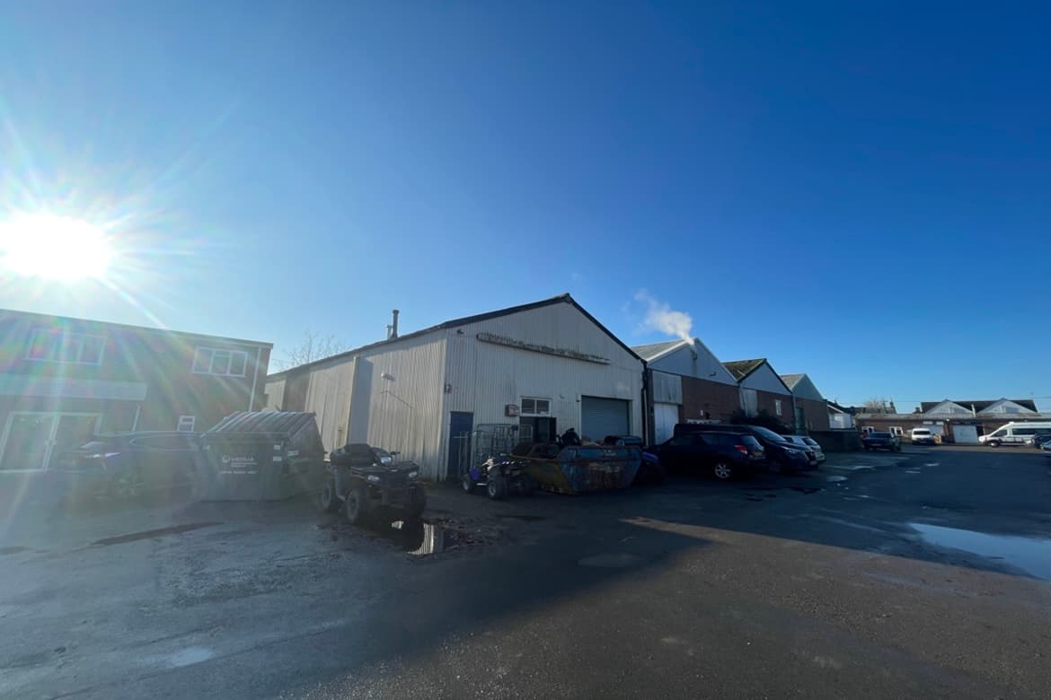 Warehouse / Industrial Unit For Sale in Billingshurst 1