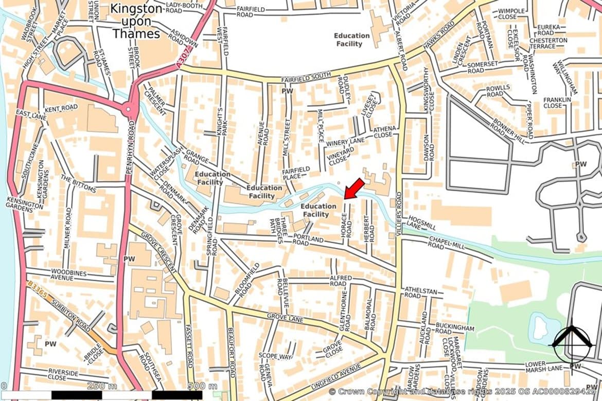 Industrial Unit for sale or to let in Kingston Upon Thames 3