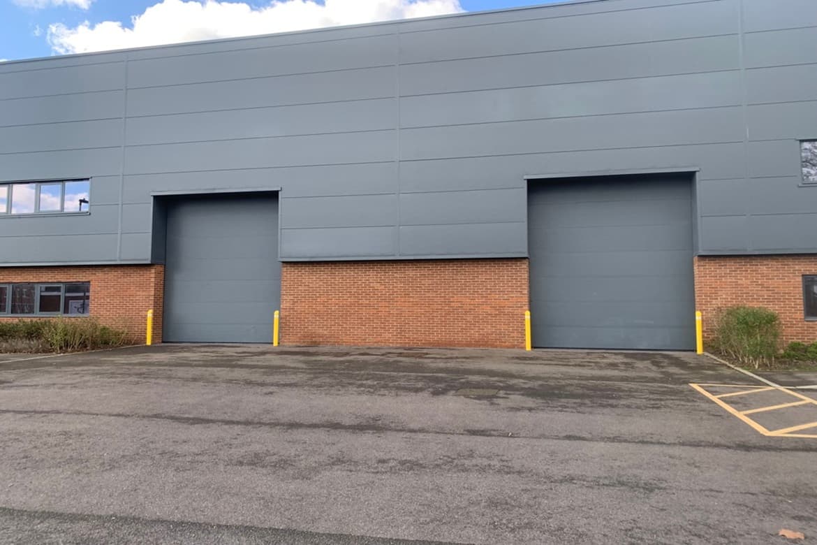 Light Industrial Units For Sale in Crawley, RH10 5
