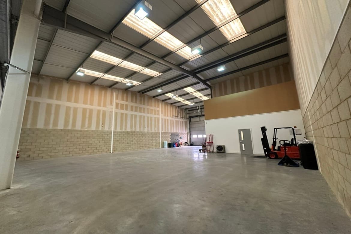 Vacant Warehouse For Sale in Eastbourne, East Sussex 3