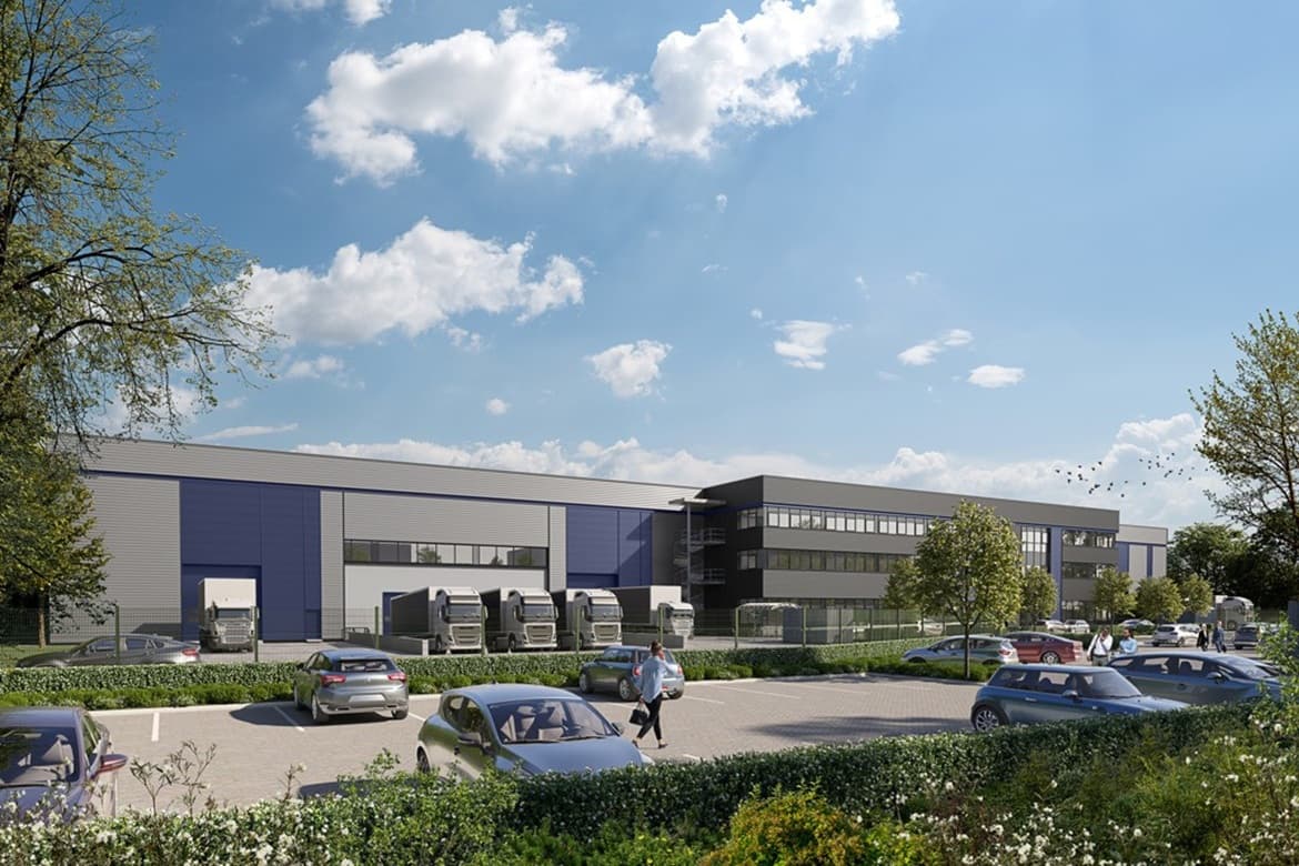 Logistics Unit For Sale or To Let in Horley, Surrey 3