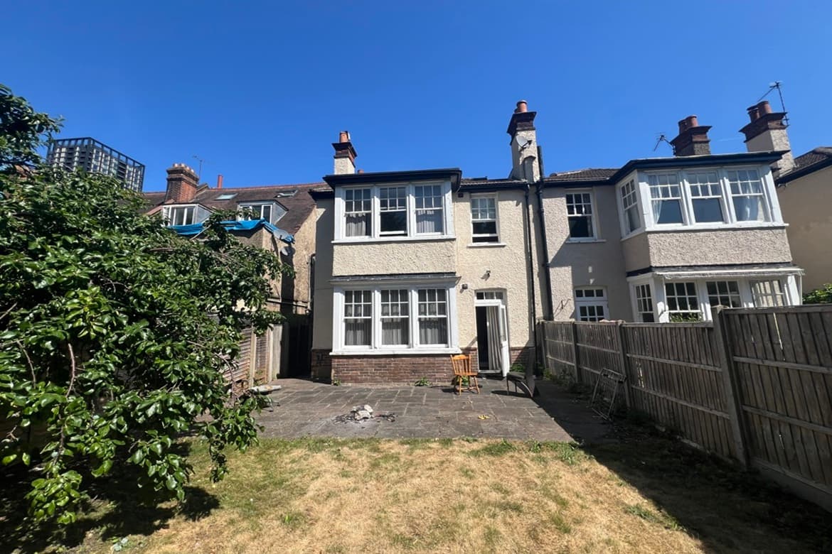 Six Bed HMO For Sale in Croydon, CR0 2