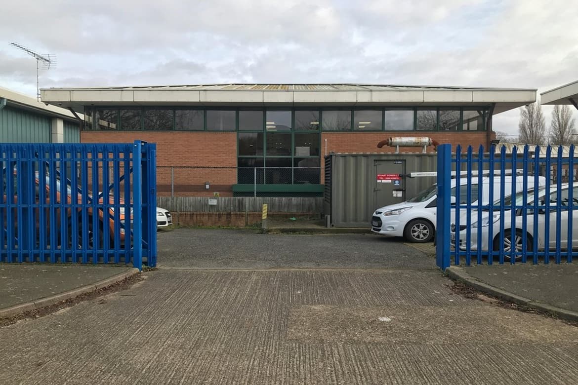 Two High Quality Business Units For Sale in Orpington, Kent, BR5 3