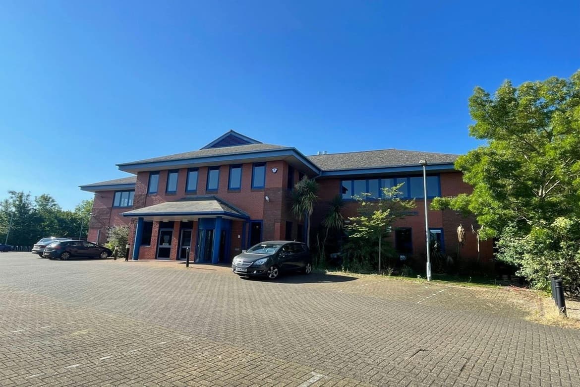 High Tech / Office Building For Sale in Chessington, Surrey, KT9