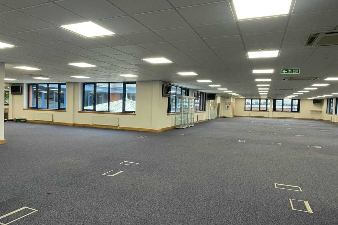 High Tech / Office Building For Sale in Chessington, Surrey, KT9 4