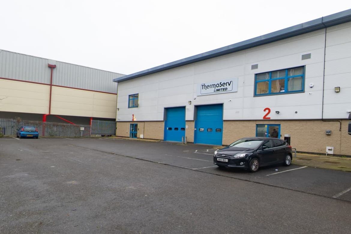 Industrial/Warehouse Unit For Sale or To Let in Croydon, Surrey 2