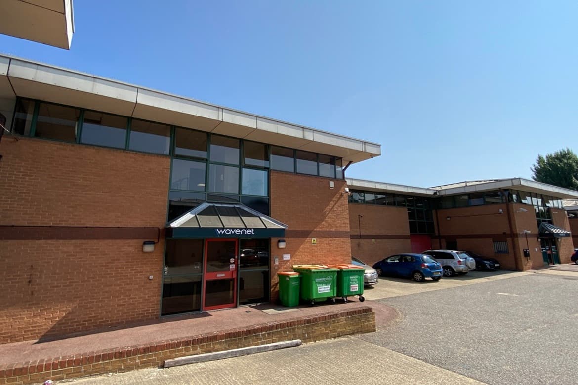 Flexible Commercial Unit For Sale in Orpington, Kent, BR5 1