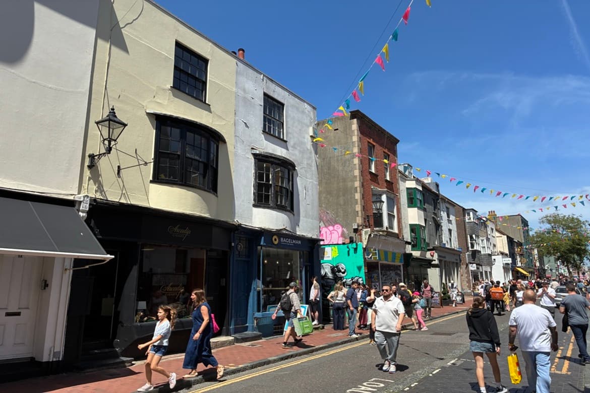 Prime Retail Investment Property For Sale in Brighton, East Sussex 2