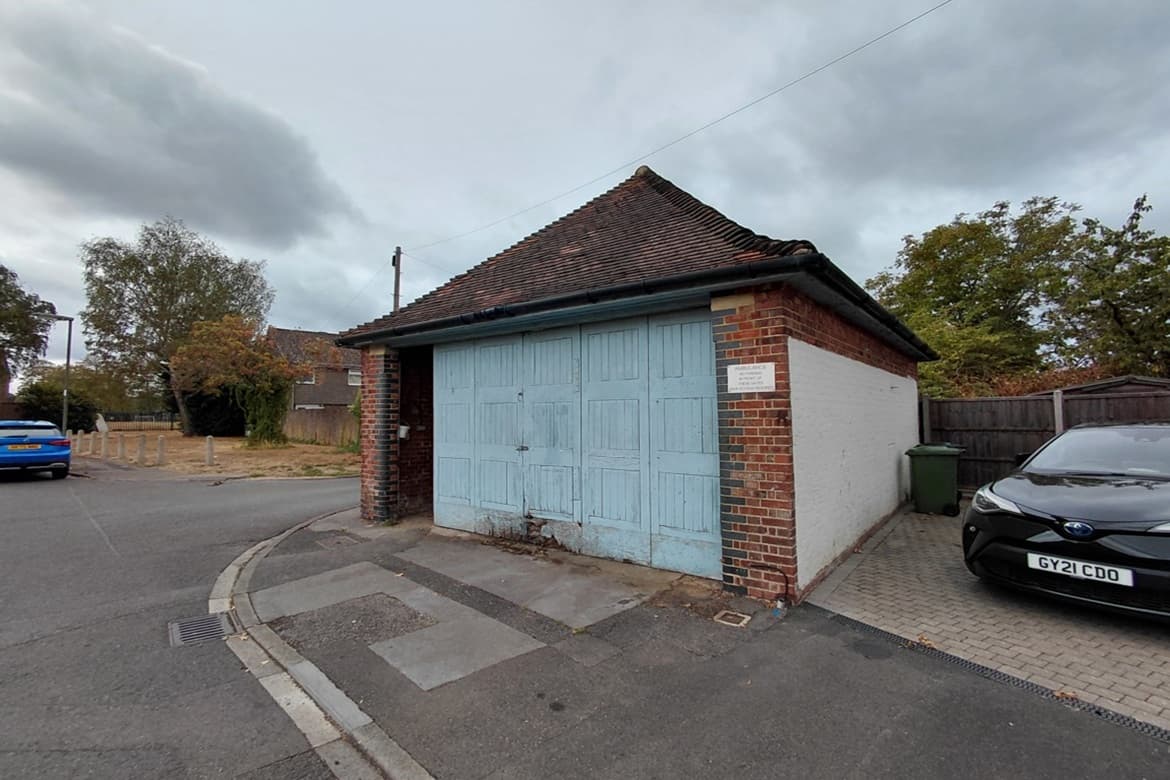 Single Storage Unit With Development Potential For Sale in Guildford